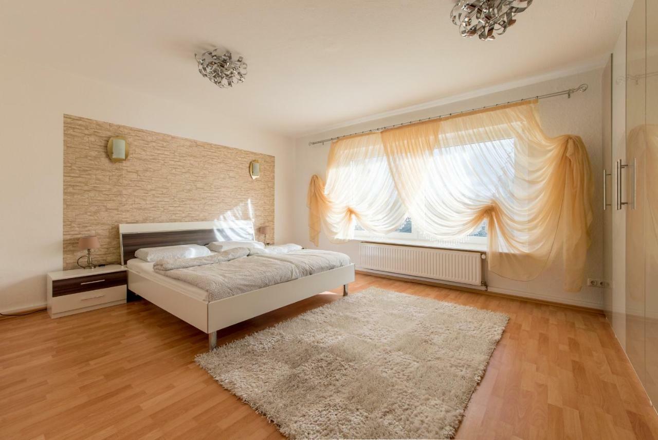 Private Apartment Ronnenberg Exteriör bild